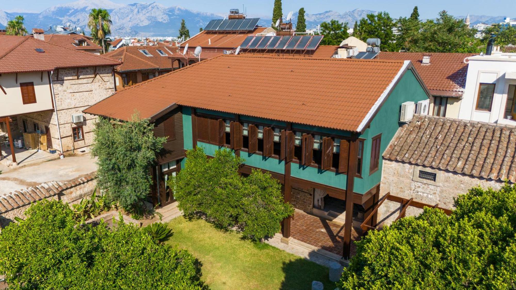 House 5 Hotel Анталия Екстериор снимка