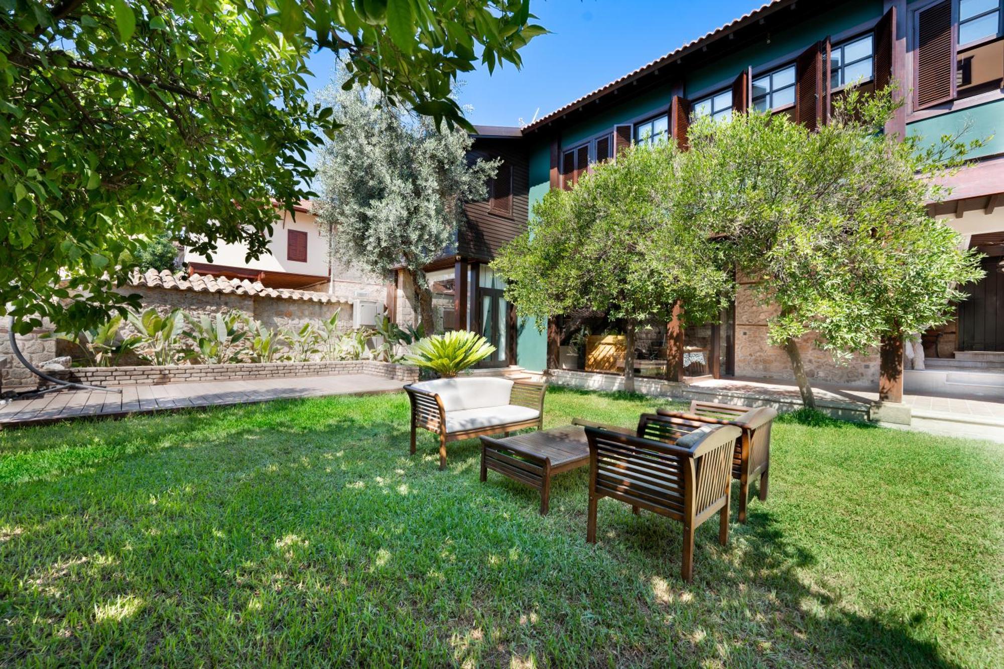 House 5 Hotel Анталия Екстериор снимка