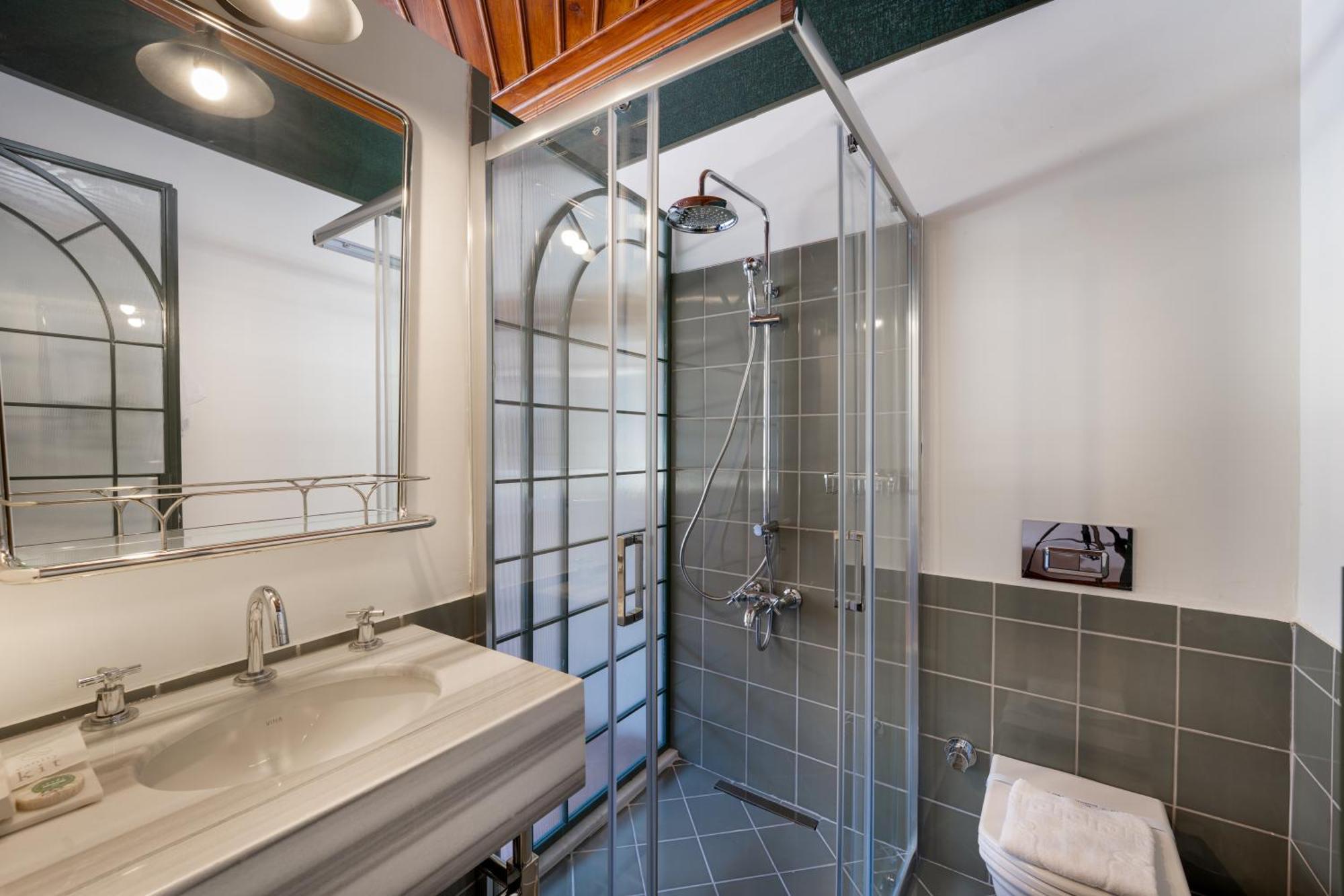 House 5 Hotel Анталия Стая снимка